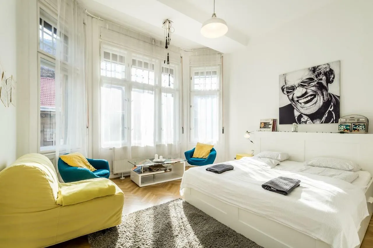 Pop Arts Studios Apartment Budapest 0*,